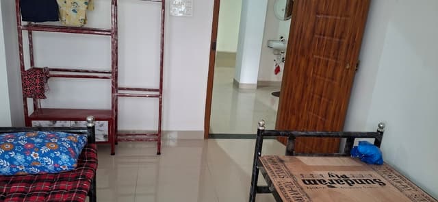 Rishika paying guest for boys