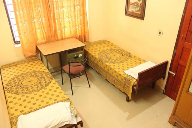 Gayatree Hostel