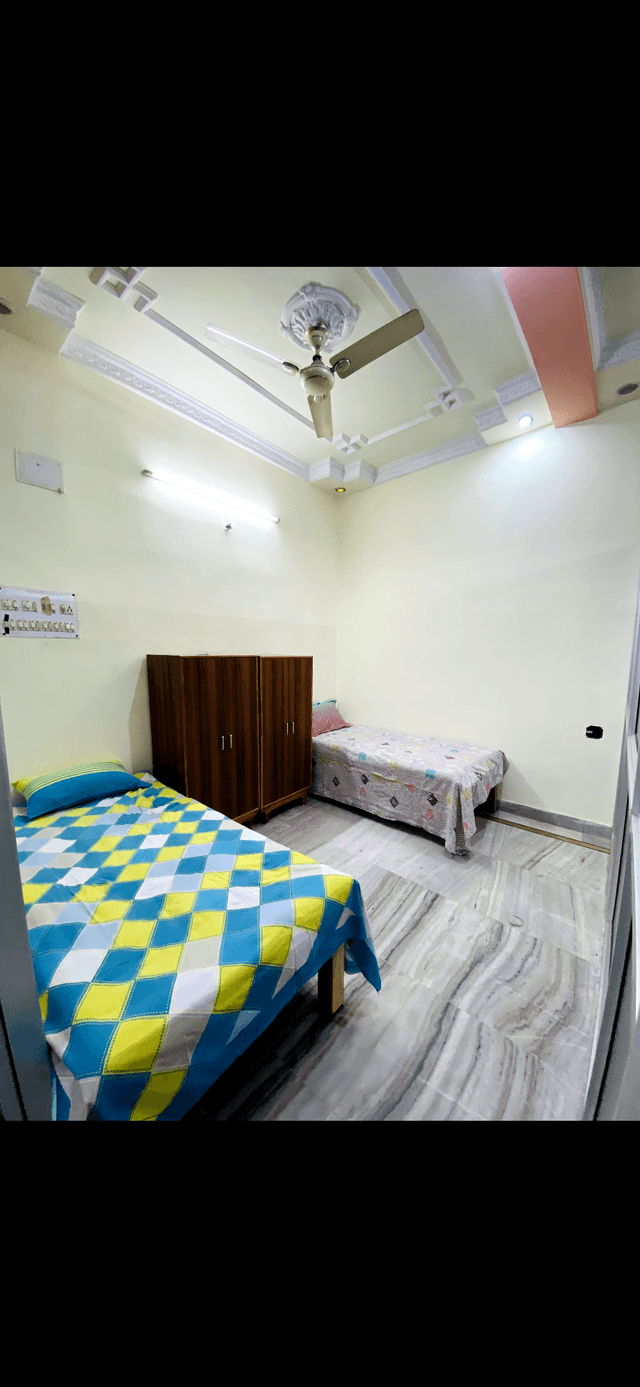 Arora PG for Boys