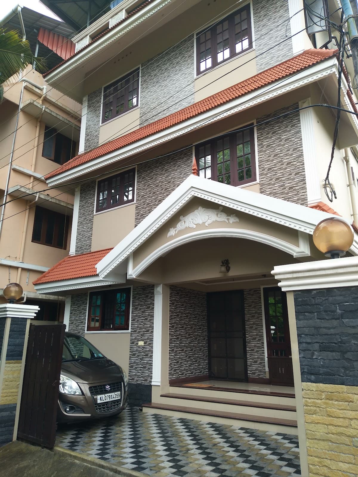 Sopanam Gents PG