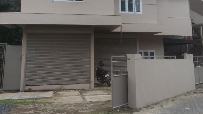 Nano Gents Hostel