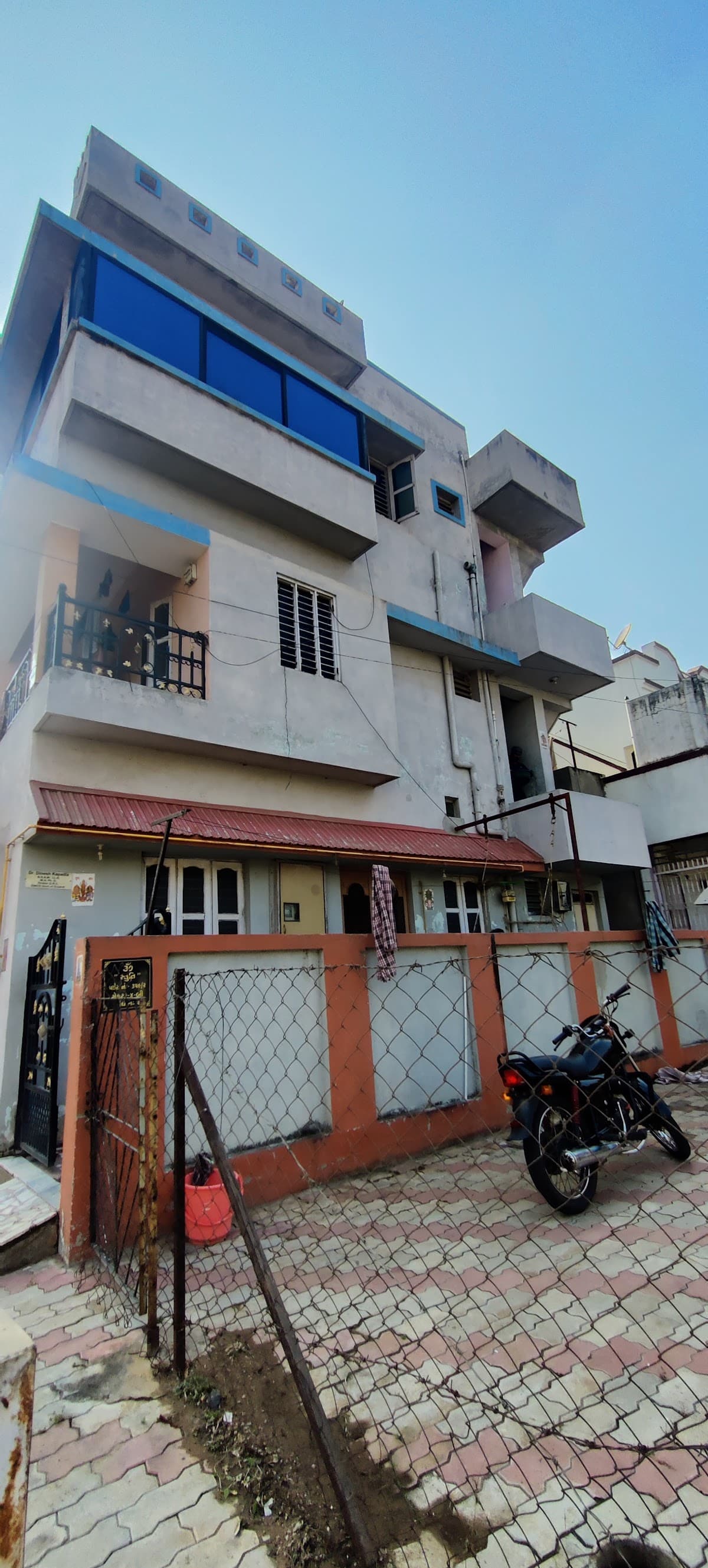 Dwarkesh Hostel & pg