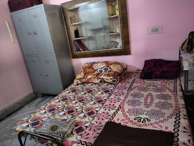 Malik Girls Pg & Hostel