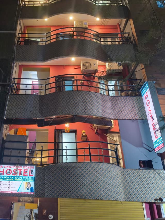 SRI VENKATESWARA WOMEN'S HOSTEL