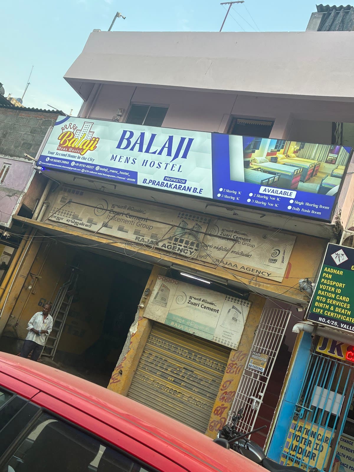 Balaji Men's Hostel