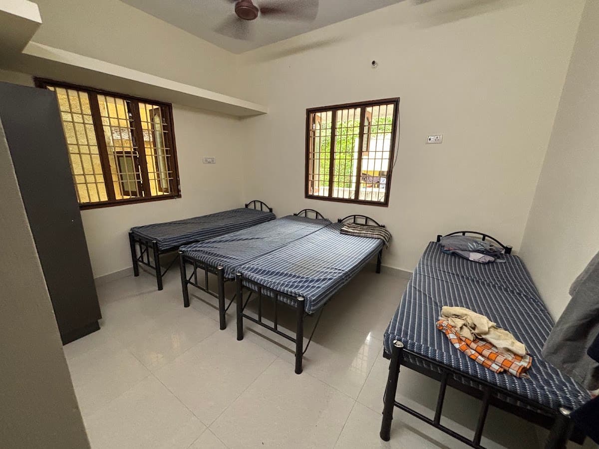 Sri Lakshmi Narayana Deluxe Gents PG