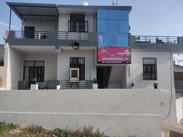 Second Home Girls Pg