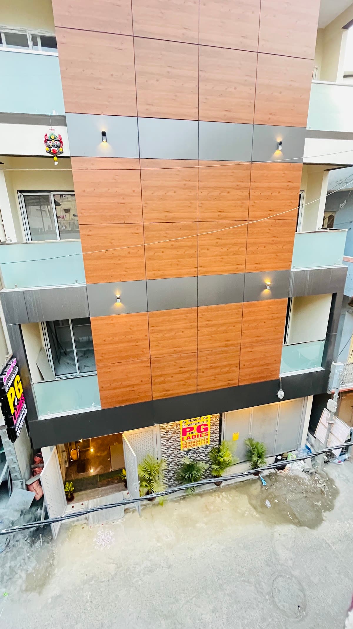 Sri Sharvani Elite Pg For Laddies