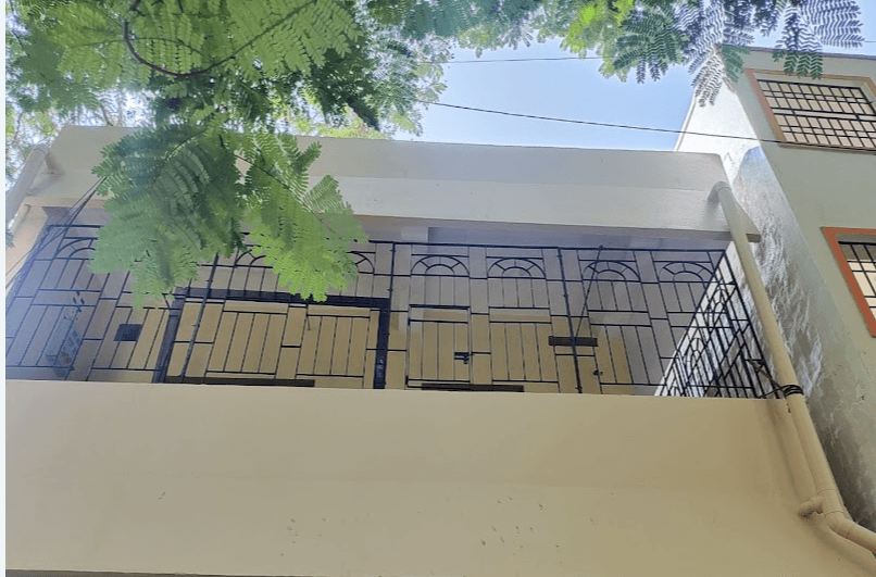 Zabito Men's Hostel