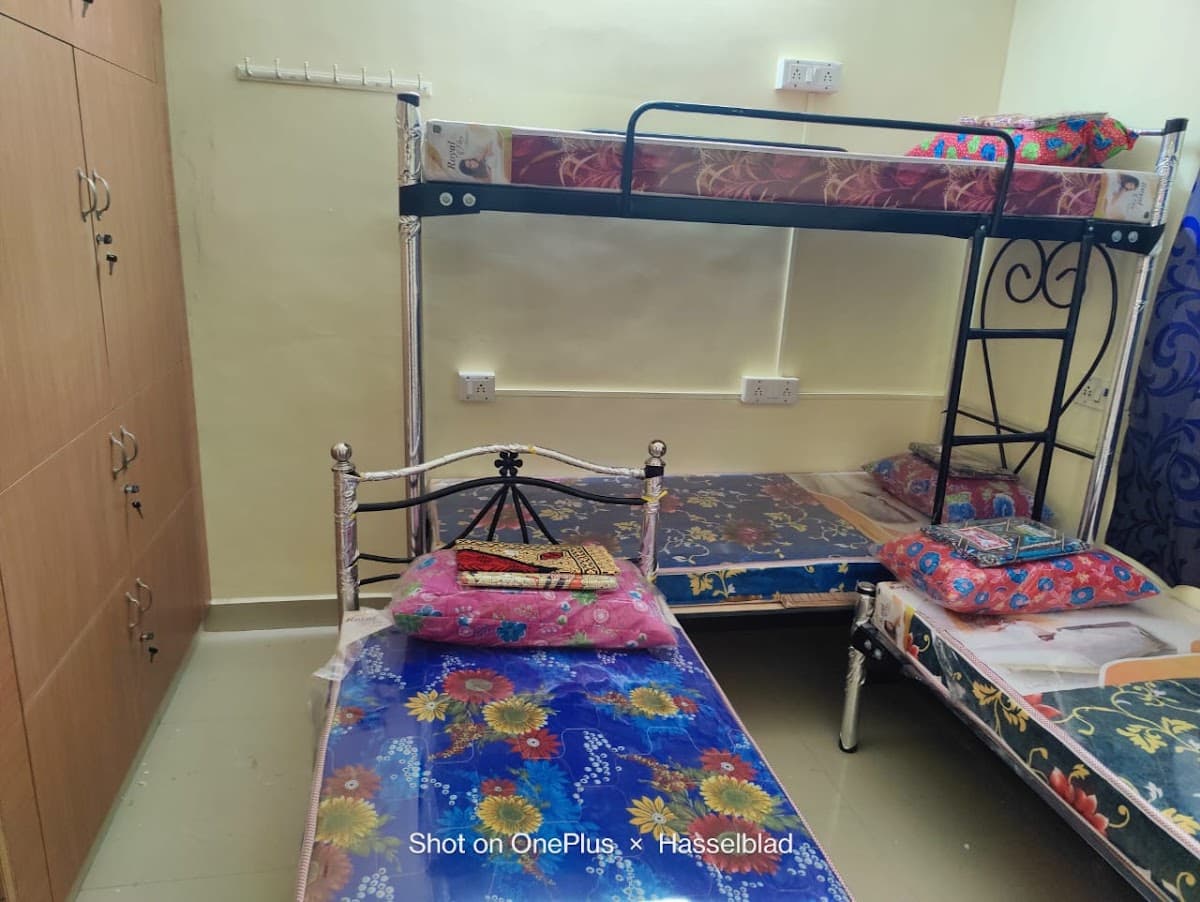Madhu Men's Hostel