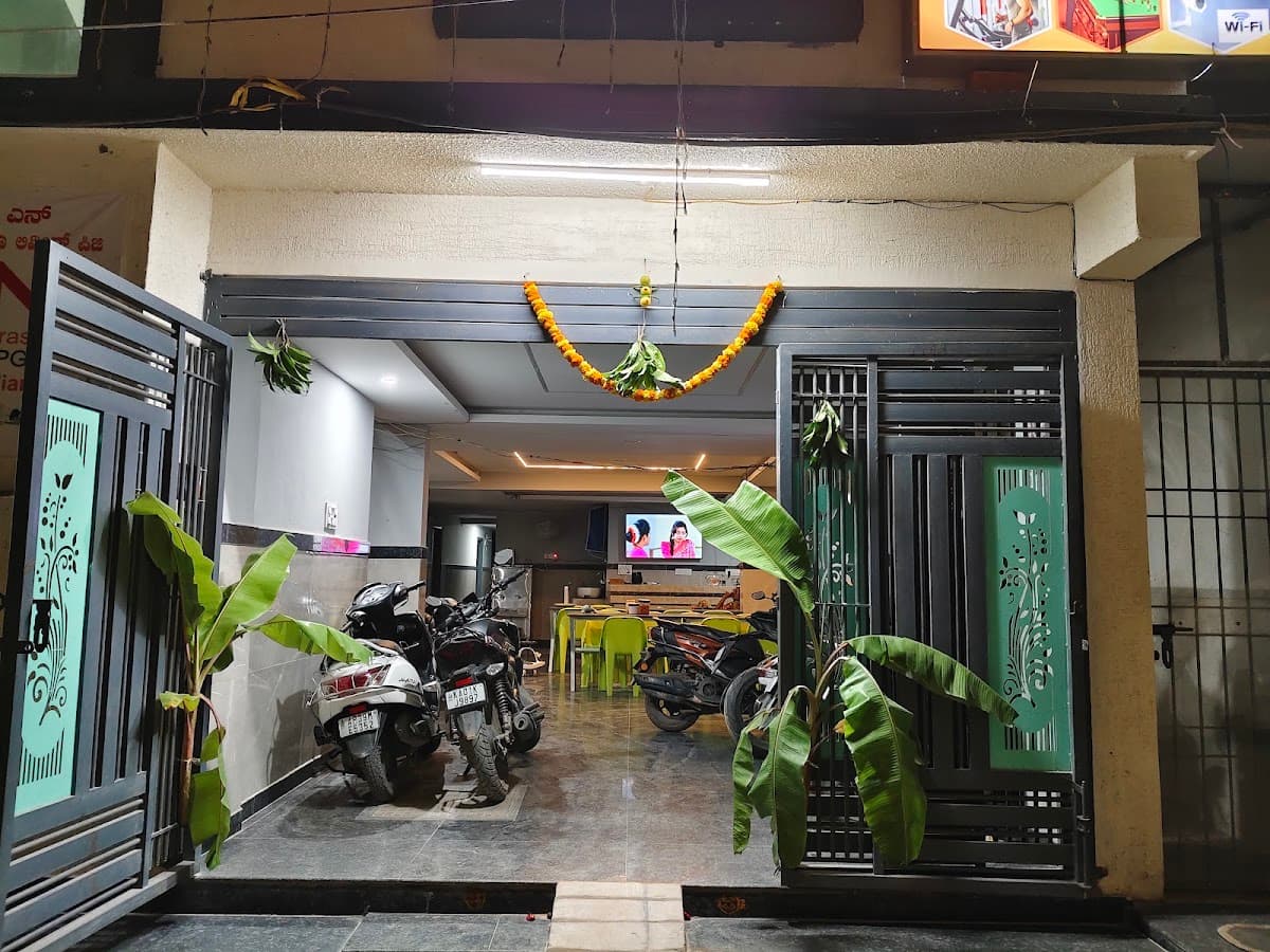 SRI LAKSHMI NARASIMHA COLIVING PG