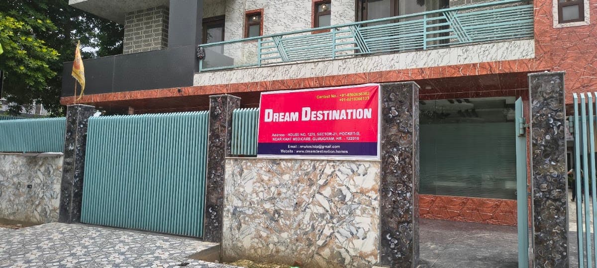 Dreams destination pg