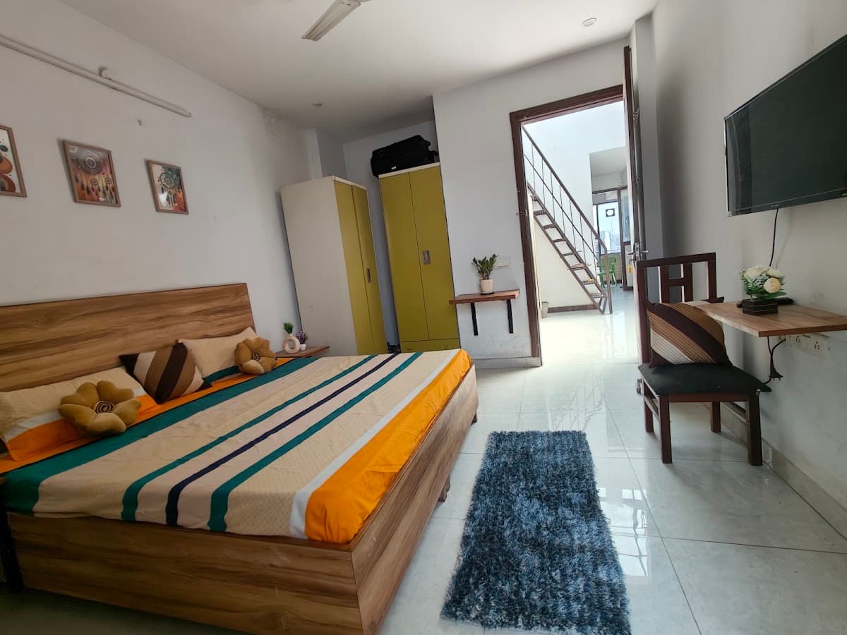 Mustang Coliving Stay PG