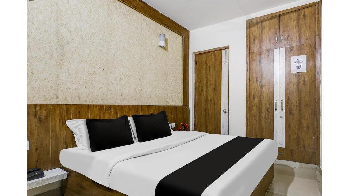 HOTEL O SECTOR 52 GURGAON