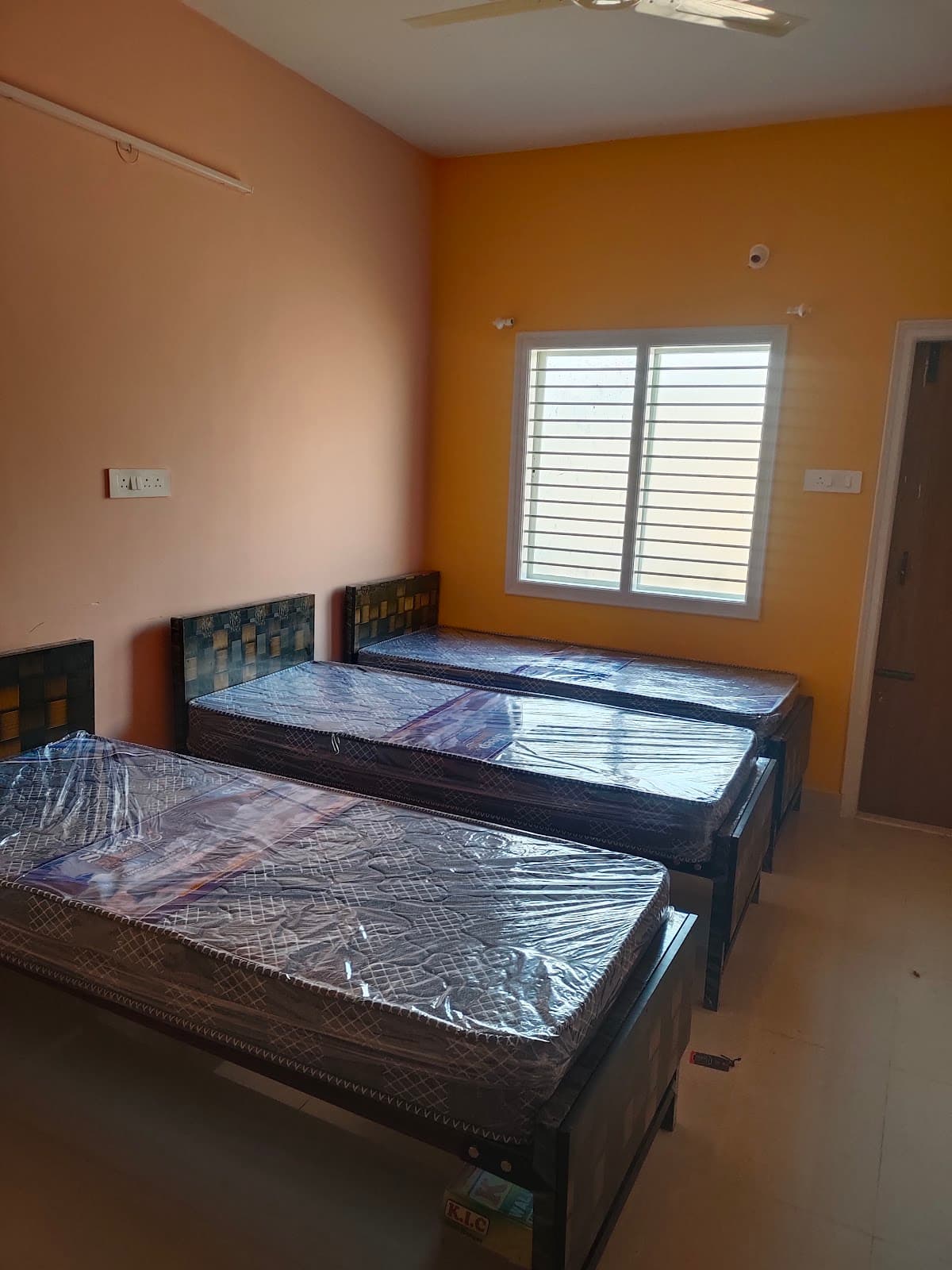 Sri Venkateshwara  luxury PG For girls