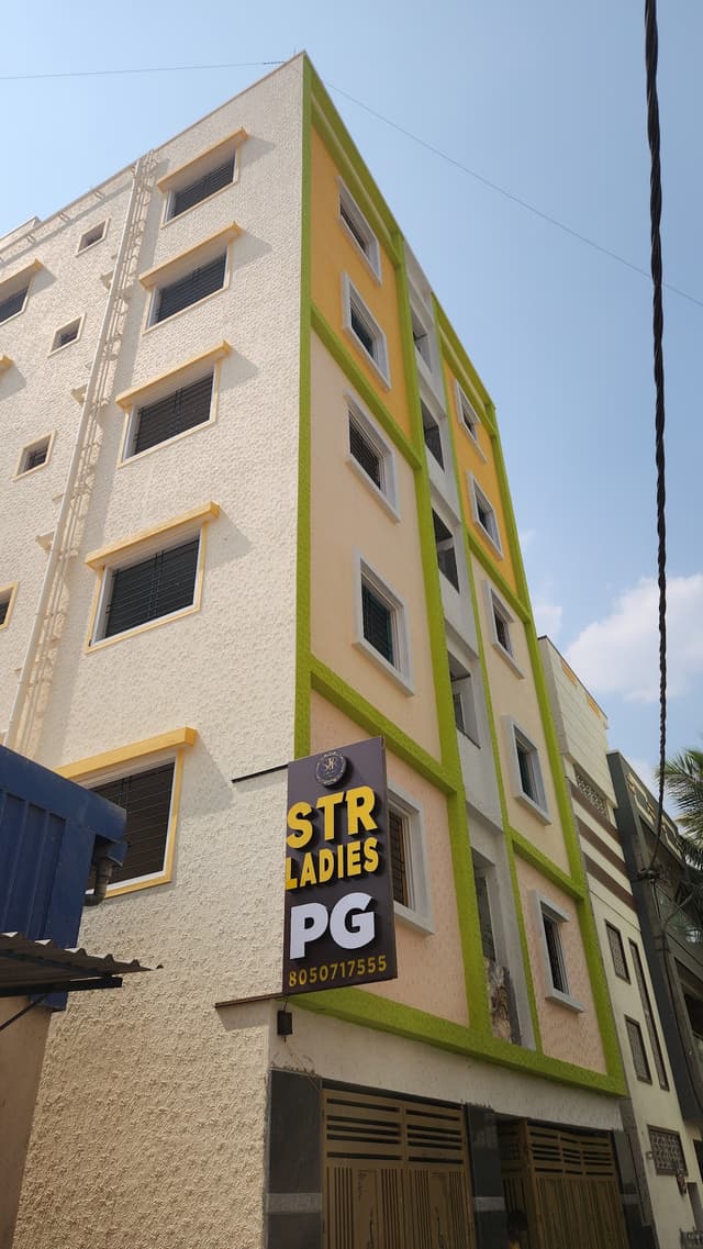 STR PG for ladies