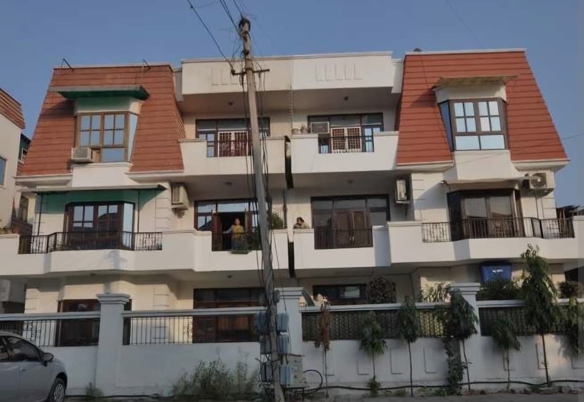 JB Rooms | Boys PG in Sector 49 Gurgaon