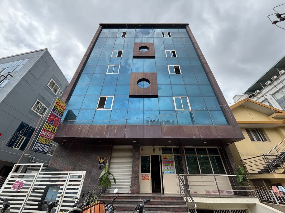 SSNS LAKE VIEW CO- LIVING PG