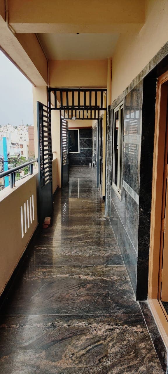 Sri lord Venkateshwara pg for gents