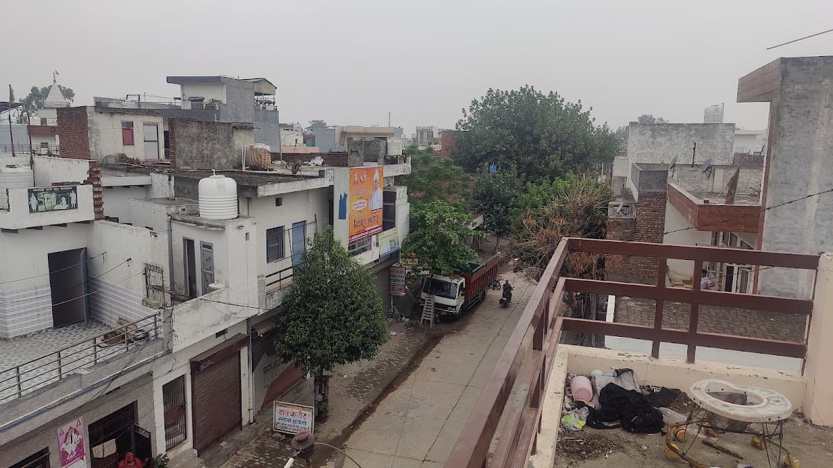 Chanakya Pg Boys Hostel