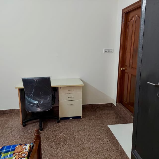 Elegant Paying Guest Accommodation