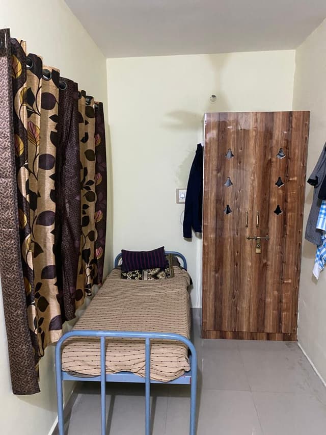 Galaxy Gents PG Hostel