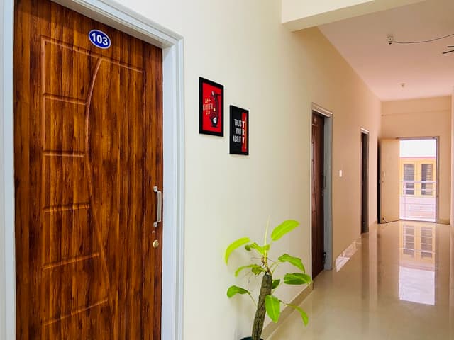 Grand Stay Gents PG - The Boys PG Rooms