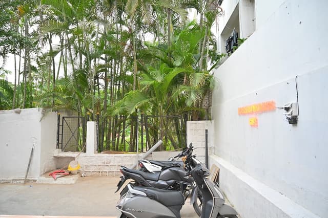 Hyderabad Wanderers Cave