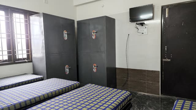 MSR Luxury PG for Ladies (Hostel)