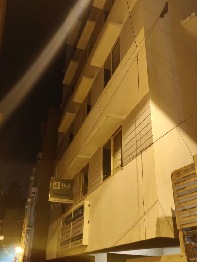 Nest Stay Home - Luxury PG for Boys in Kalasipalya, Bangalore