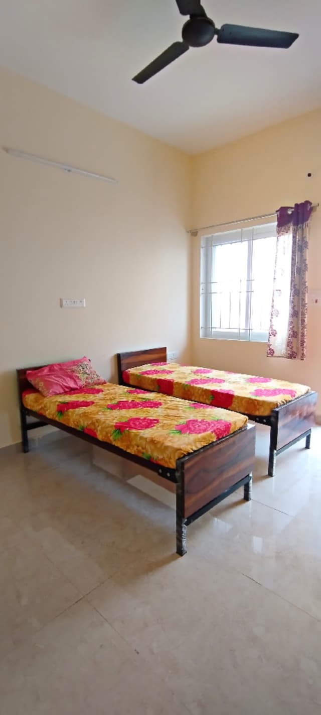 Slv Shiva Sai Luxury Gents Pg