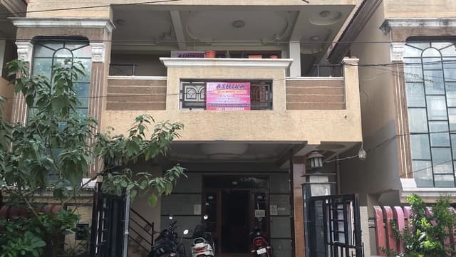 Ashika Deluxe Women Hostel