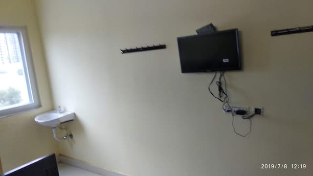 Laksh Triveni Executive Hostel For Men