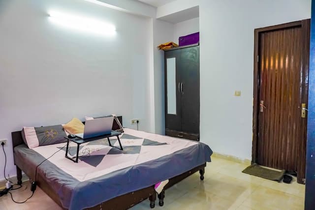 Indirapuram luxurious Pg