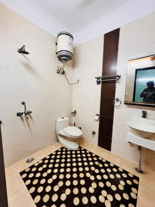 Indirapuram glorious Pg