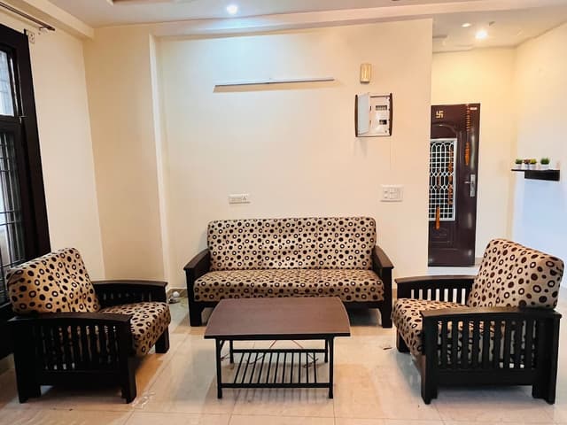 Indirapuram glorious Pg