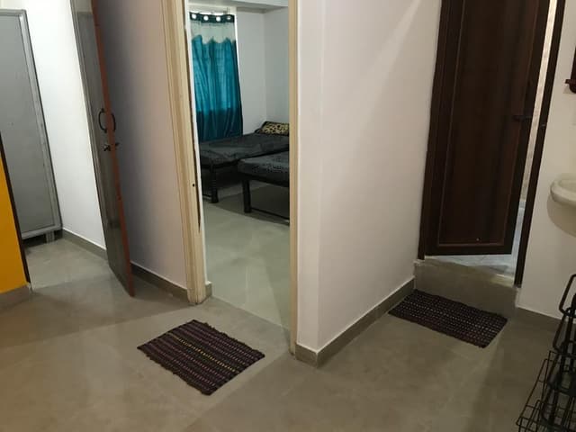At Home gents pg