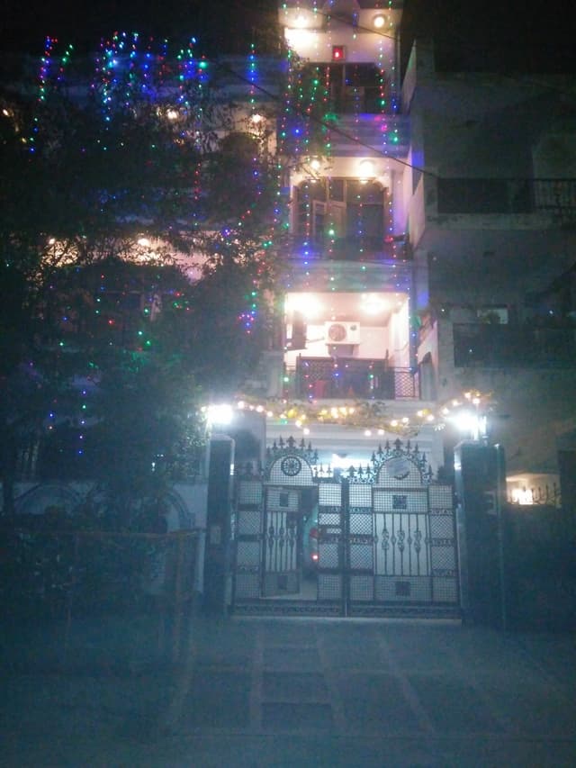 K M Goyal's Boys PG House