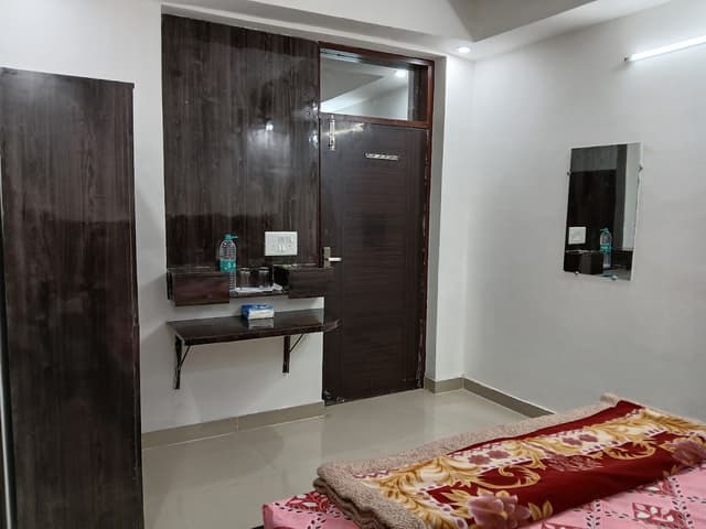 ELITE RESIDENCY
