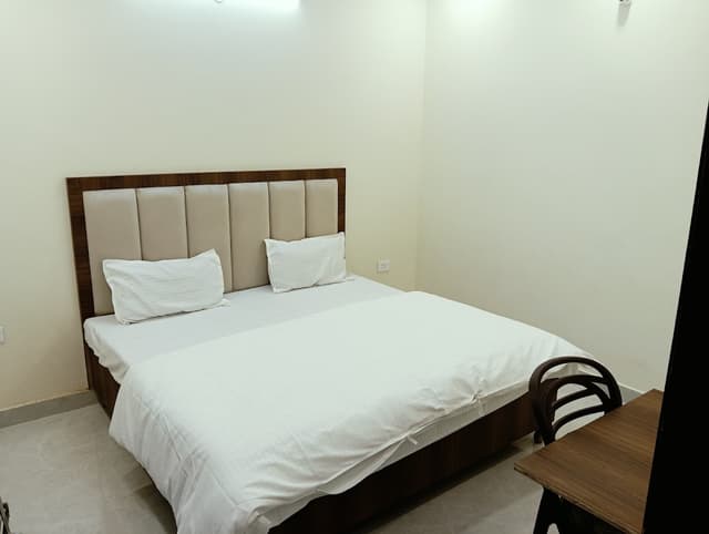 Amar singh Place PG