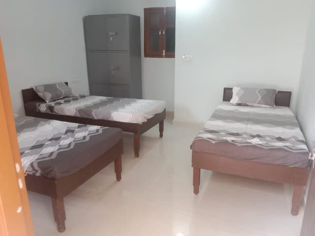 Indus PG