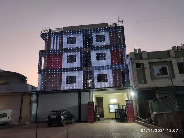 satguru boys hostel