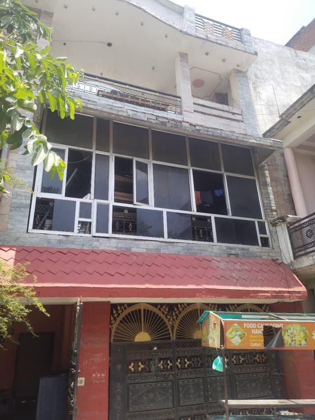 Vaishanavi boys hostel