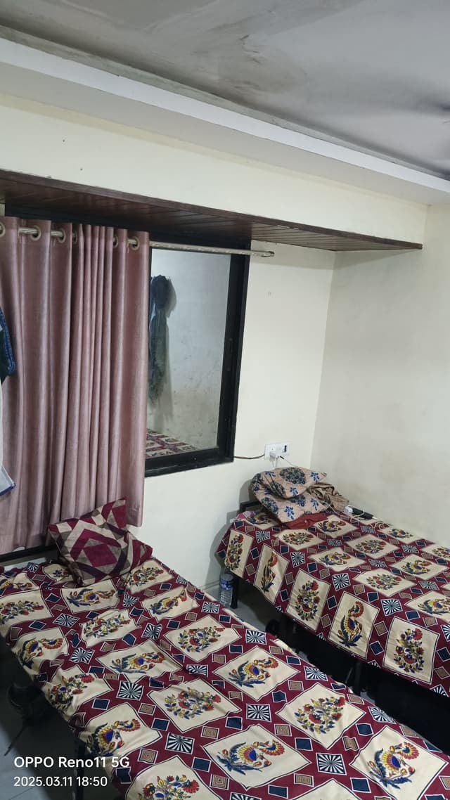 Siddhivinayak boys pg