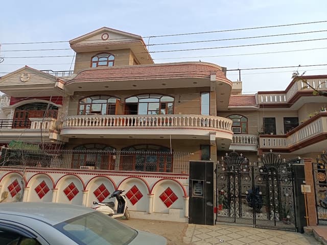 Bhowmi pg
