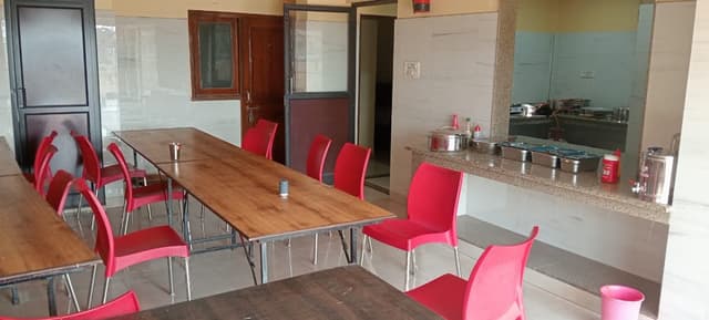 Shiv shakti Girls Hostel