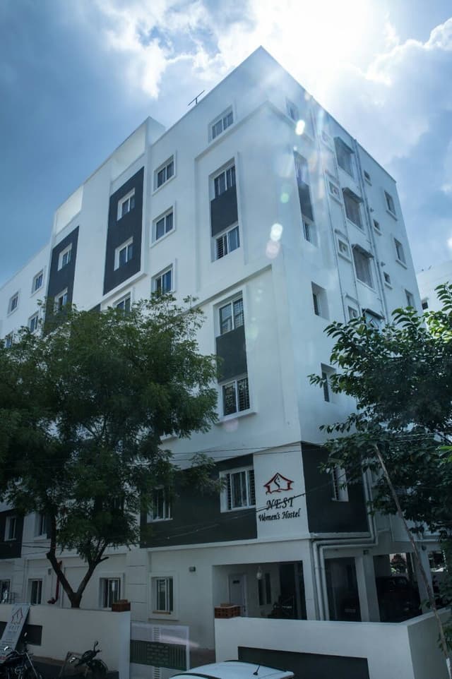 Nest Hostel for women's