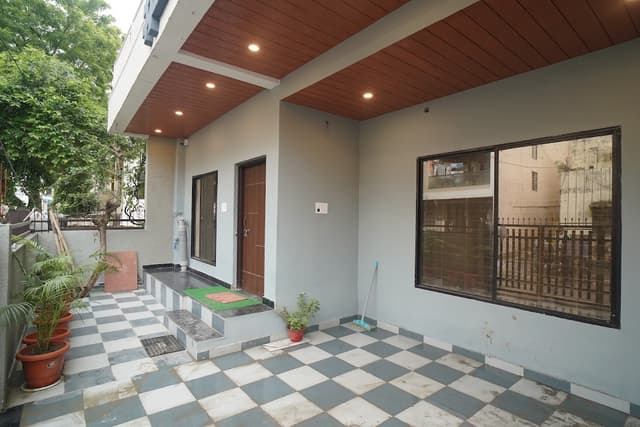 Matoshree Girls Hostel