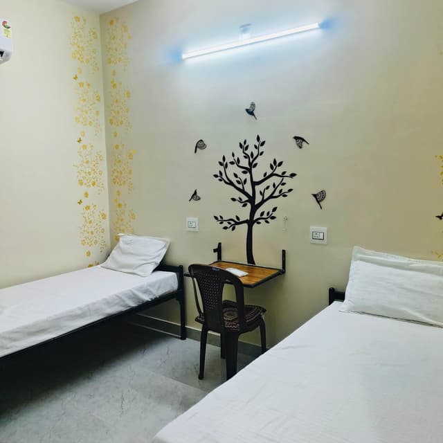 Shivay girls pg