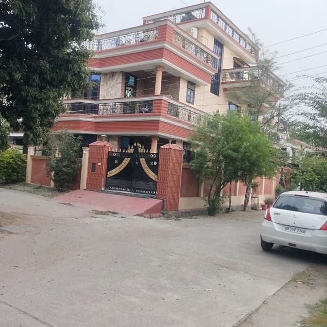 Sai sadan girls pg